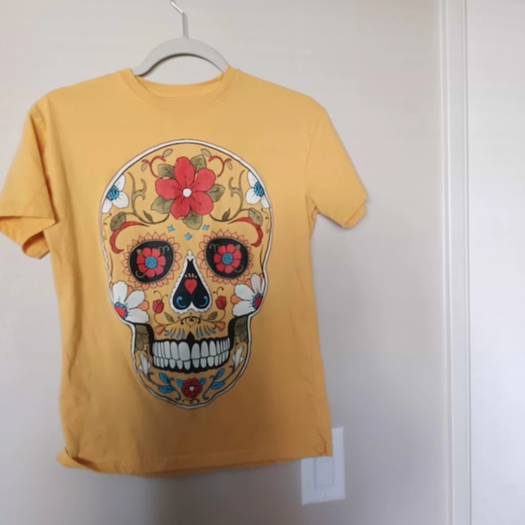 Yellow Sugar Skull Graphic Tee - Picture 7 of 10